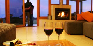 Romance.jpg 320x160 Q85 Crop True Subsampling 2 Upscale True Romance.jpg 320x160 Q85 Crop True Subsampling 2 Upscale True